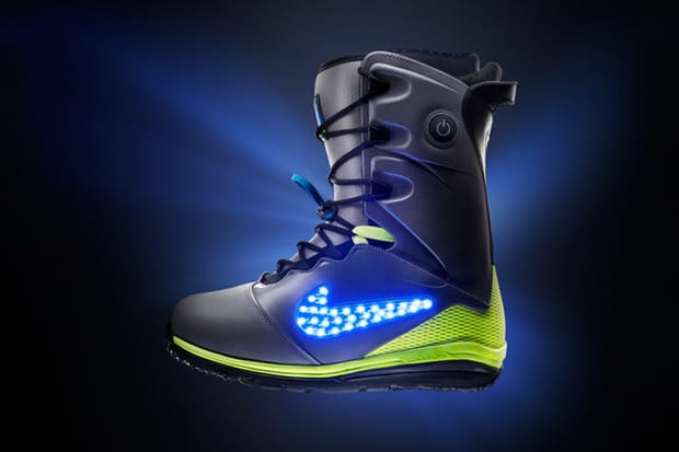 Nike Snowboarding Lunarendor Qs 标签| Hypebeast - 时尚、球鞋、艺术