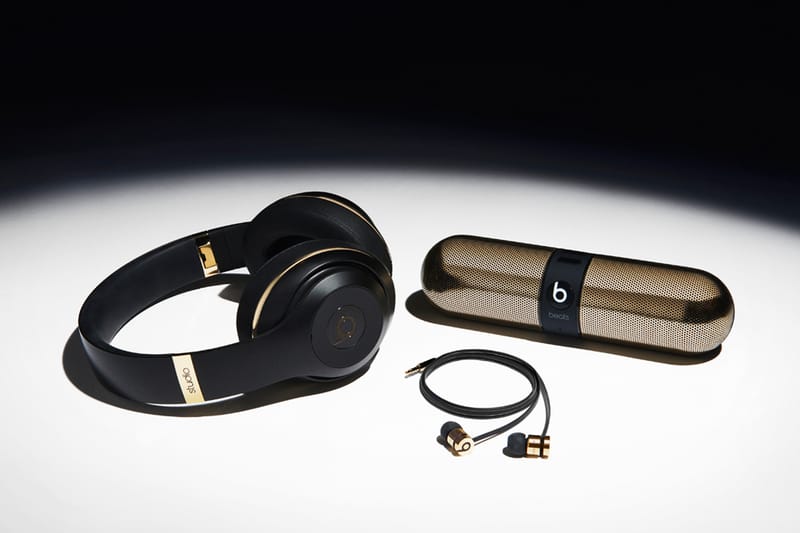 Alexander Wang x Beats by Dre 联名别注系列| Hypebeast