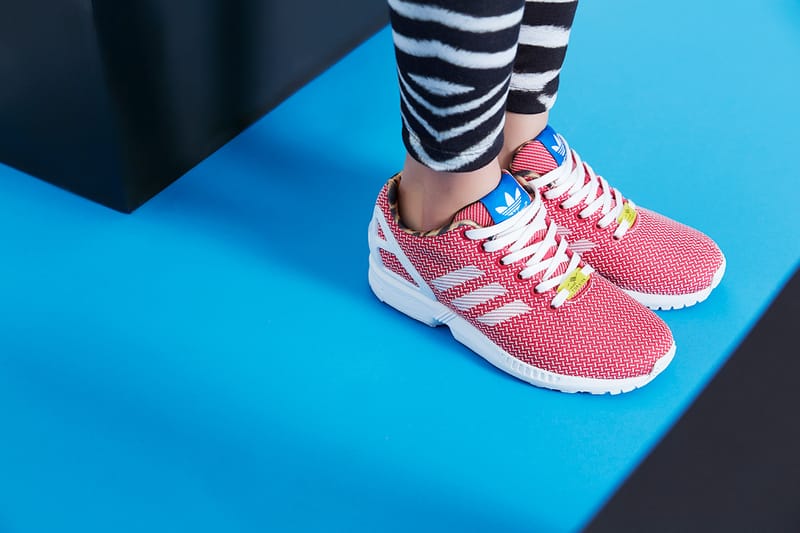【美品】#FF0921 初版 Keedan: adidas Originals ZX Flux 邵雨薇造型特辑| Hypebeast