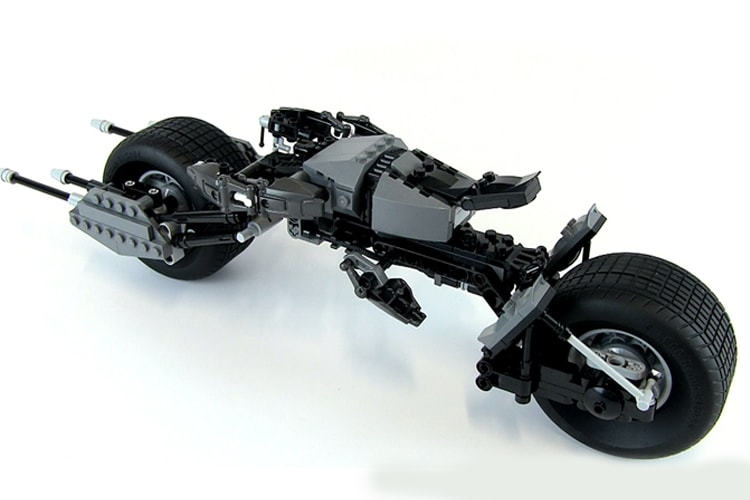 LEGO Bat-Pod 全球限量一千枚 | Hypebeast