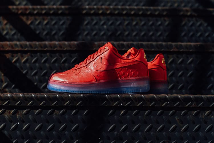 Nike Air Force 1 CMFT Lux Low 全新配色设计「University Red