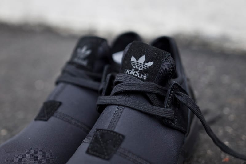 adidas Originals ZX Flux Plus One 全黑配色| Hypebeast