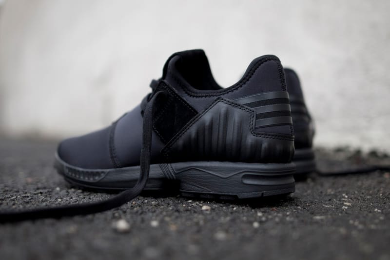 adidas Originals ZX Flux Plus One 全黑配色| Hypebeast