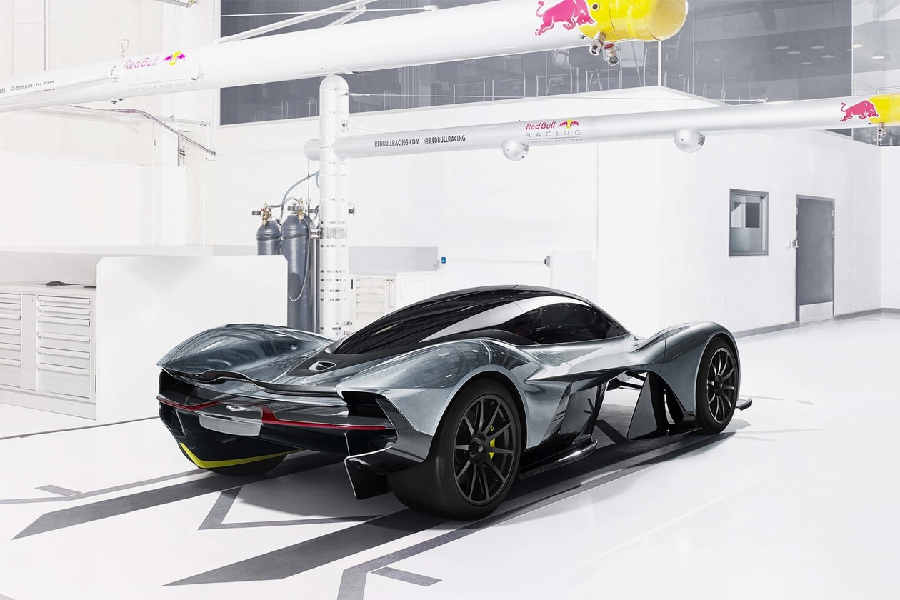 目标世界最快！Aston Martin AM-RB 001 旗舰超跑傲视登场 | Hypebeast