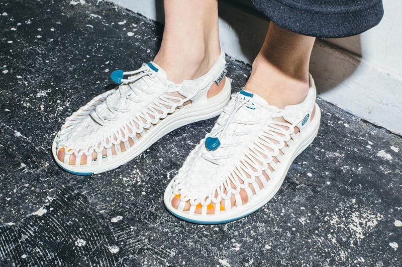 くるみサマ　新品☆x-girl KEEN UNEEK コラボ　スニーカー X-GIRL x UNEEK by KEEN 联名凉鞋| Hypebeast