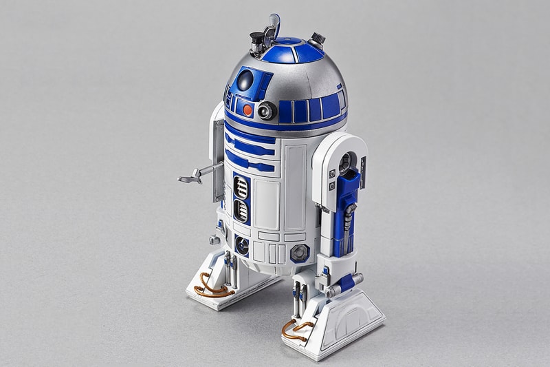 R2 D2 Rockets BANDAI 推出《Star Wars》R2-D2 ROCKET BOOSTER Ver. 组装模型 | Hypebeast