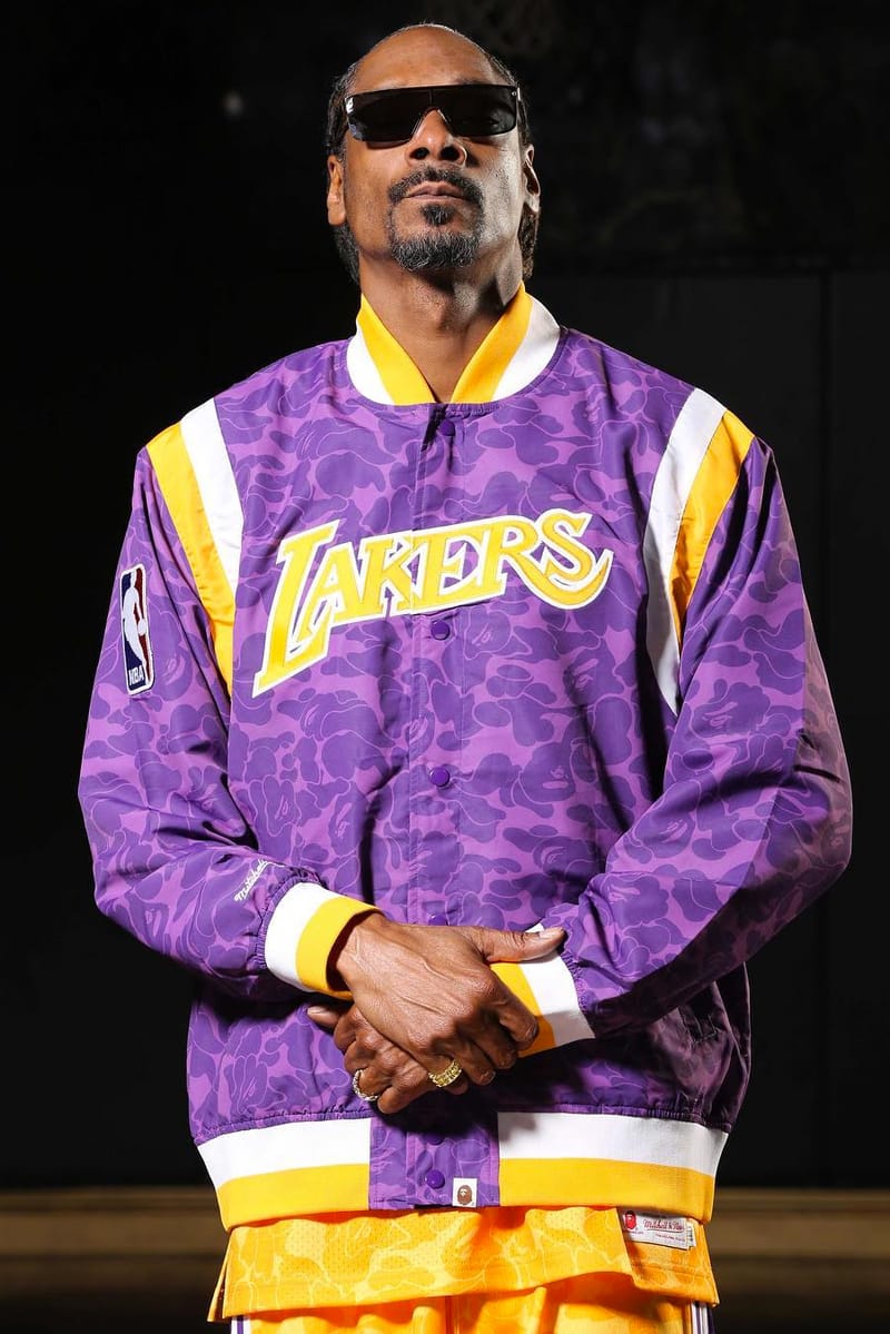 Snoop Dogg 演绎A BATHING APE® x Mitchell & Ness 联名系列Lookbook