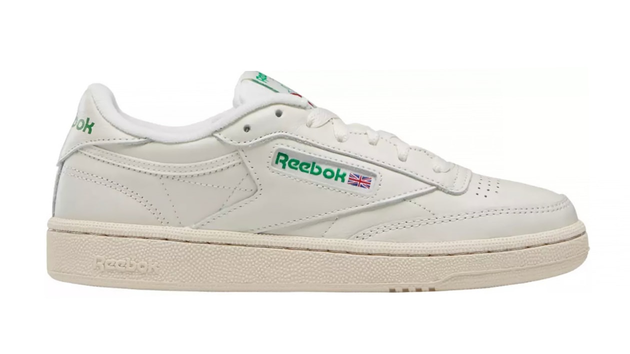 Drake 在 Nike 總部跟 Kevin Durant 單挑時穿了什麽鞋？| 八月 MV 球鞋大賞 | Hypebeast
