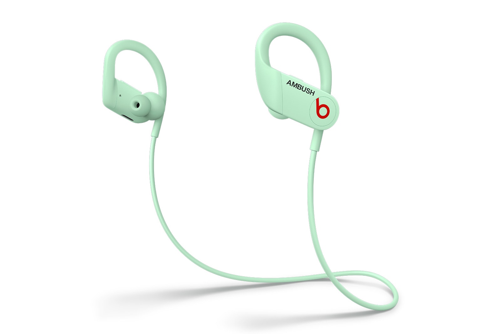 ambush携手beats打造夜光版powerbeats无线耳机