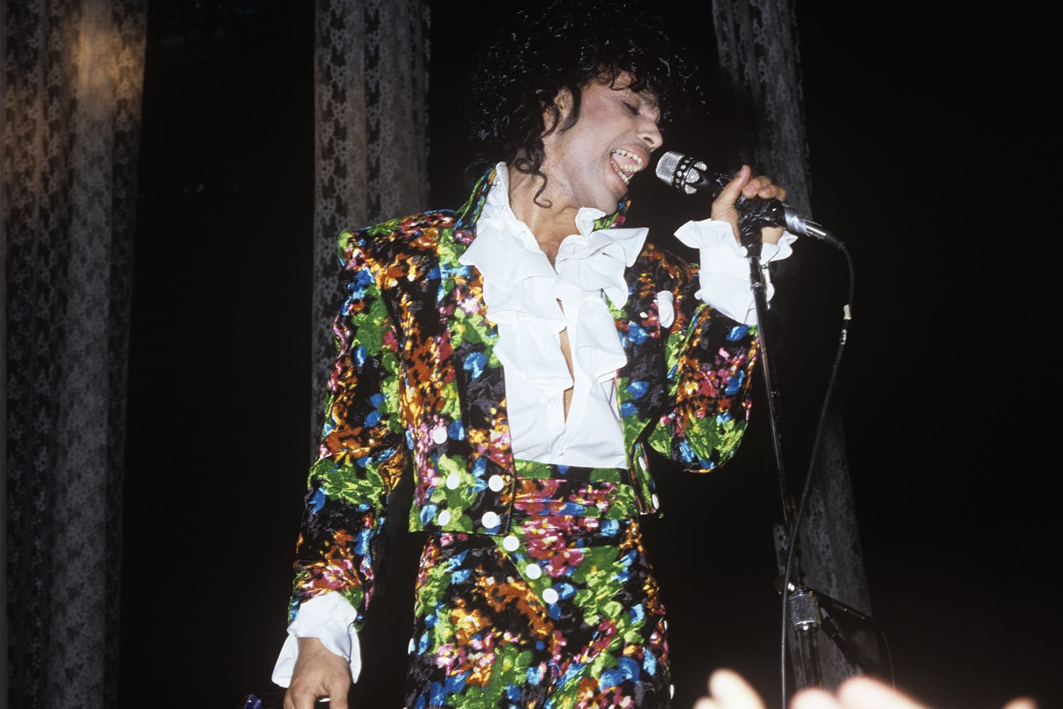 prince 名字的来源于父亲的爵士乐队 the prince rogers trio