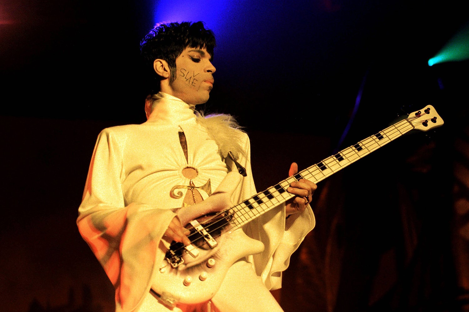 穿越王子prince的迷幻紫雨回溯脏标背后的斗争coverart