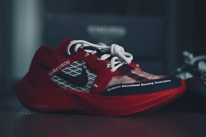 r*o様 undercover × nike GYAKUSOU スニーカー UNDERCOVER 率先曝光全新Nike GYAKUSOU 联乘跑鞋| Hypebeast