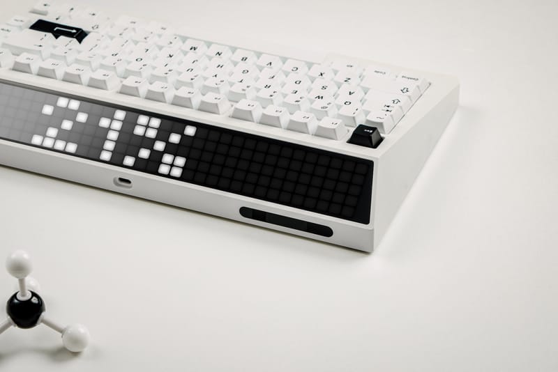 Angry Miao 推出全新CYBERBOARD R3 键盘系列| Hypebeast