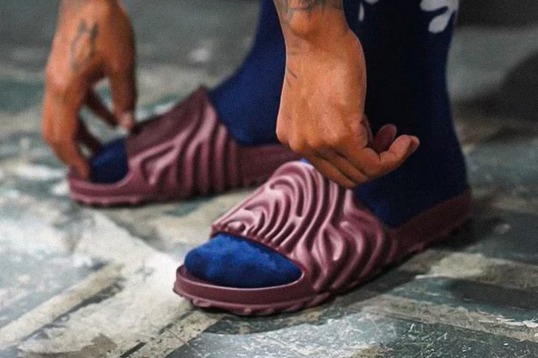 Salehe Bembury 率先曝光 Crocs Pollex Slides 全新鞋款 | Hypebeast