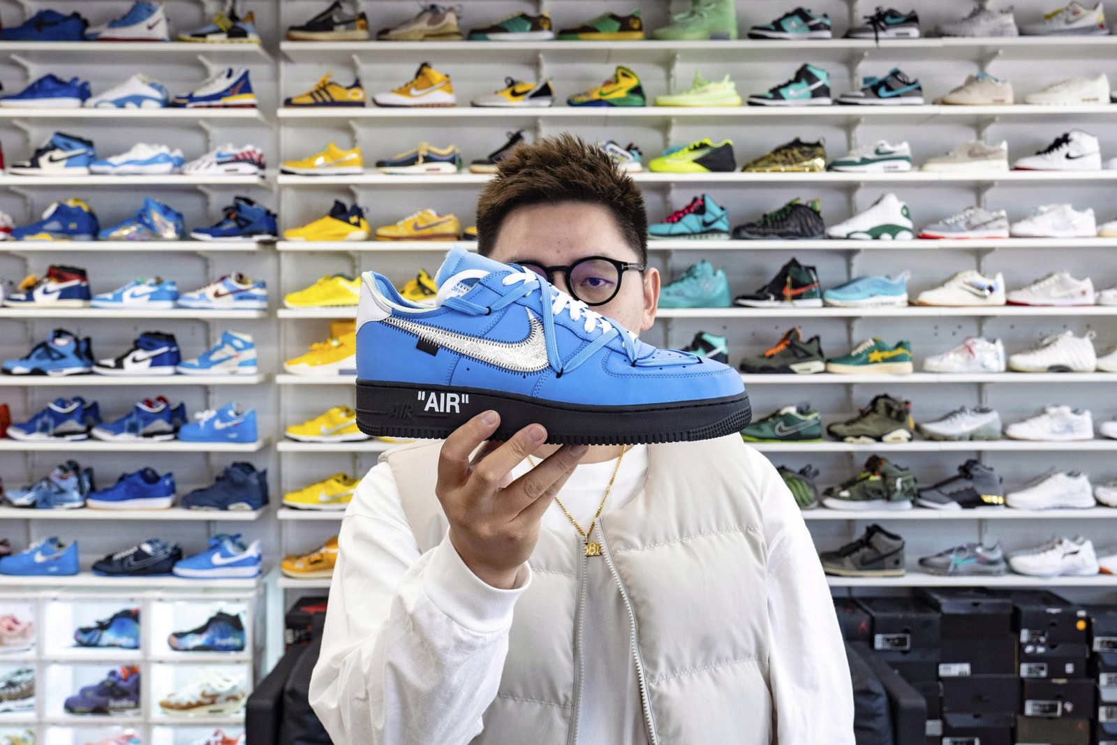 Cody 与全球可能仅三双的 Off-White™ x Nike AF1 Sample | Sole Mates | Hypebeast