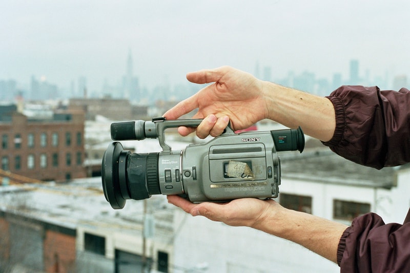 从记录经典到成为传奇，Sony VX1000 是滑板世界的永恒单品 | Hypebeast