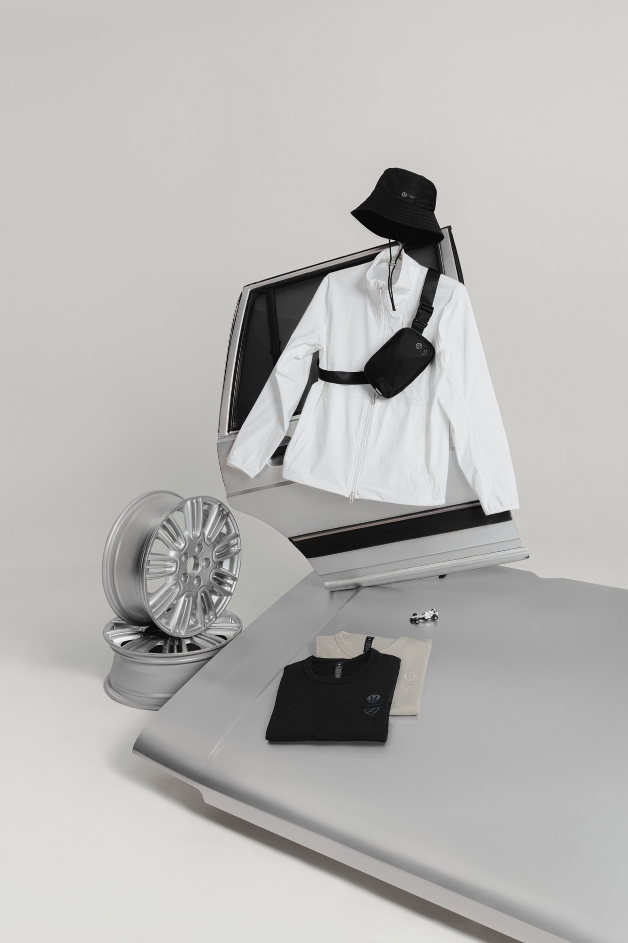 周冠宇主场首秀特展登陆 lululemon 上海静安嘉里中心门店 | Hypebeast