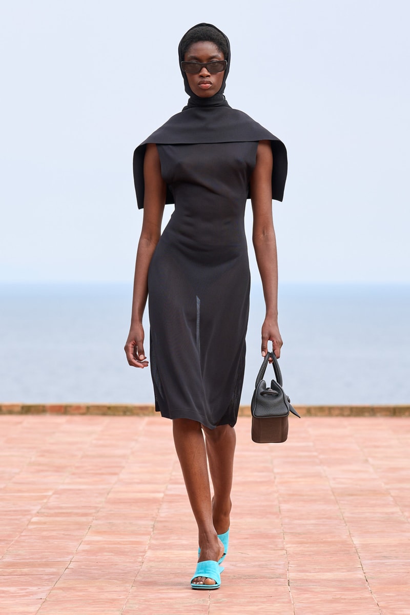 Jennie 首度走秀!Jacquemus 发布 15 周年纪念大秀 | Hypebeast