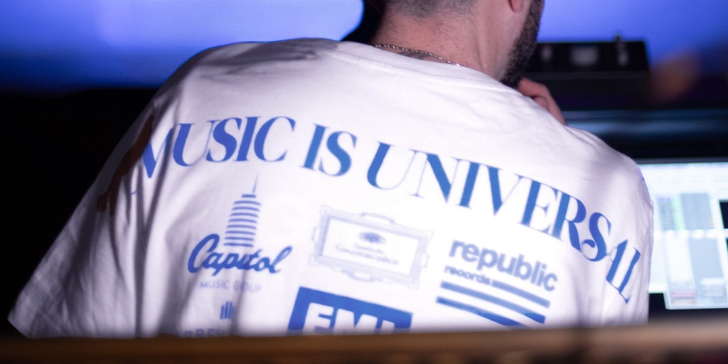 UMG 携手 Awake NY 推出「Music is Universal」限量胶囊系列 | Hypebeast