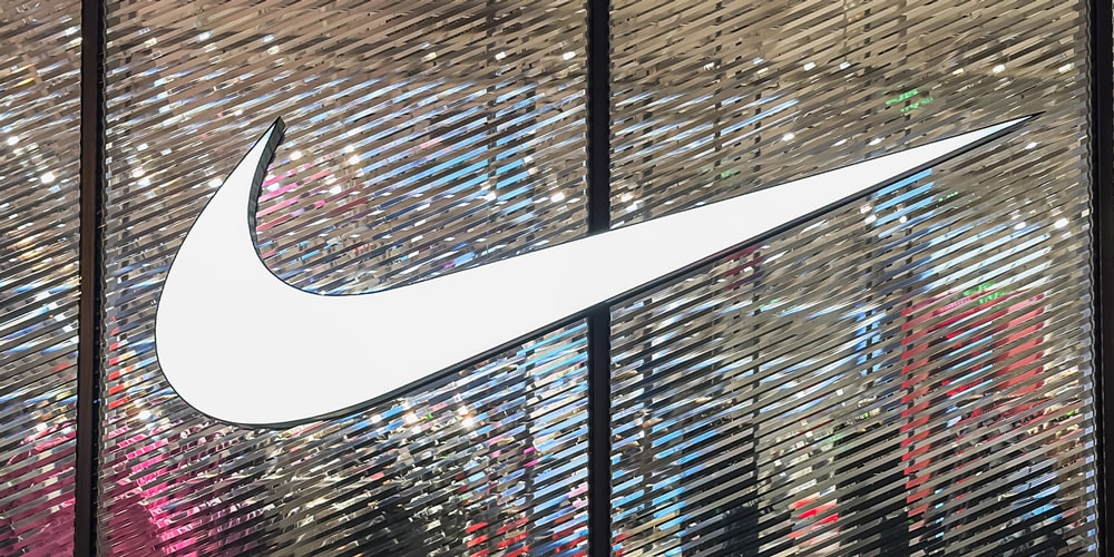 Tim Cook 领衔 Nike 内部人巨额增持，押注股价触底反弹 | Hypebeast