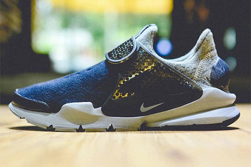 Nike sock dart hk hotsell