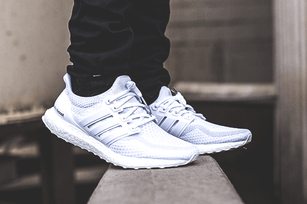 Adidas ultra boost triple white 2.0 discount