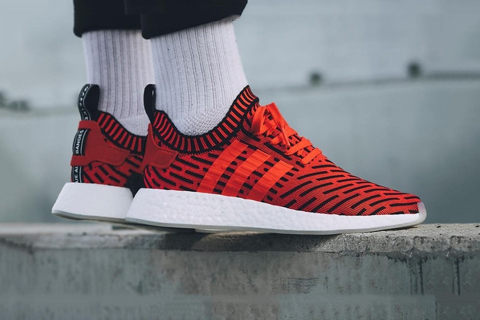 Adidas nmd r2 black red hotsell