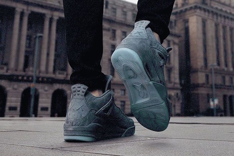 Kaws 2025 x aj4