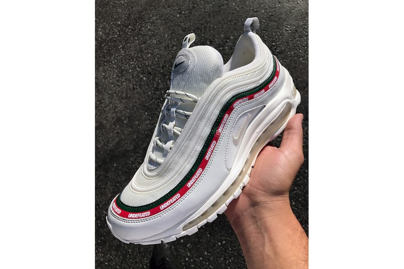 率先近賞UNDEFEATED x Nike 聯乘Air Max 97 白色版本| Hypebeast