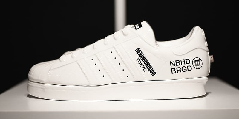 近賞NEIGHBORHOOD x adidas Originals Superstar 特別版球鞋香爐