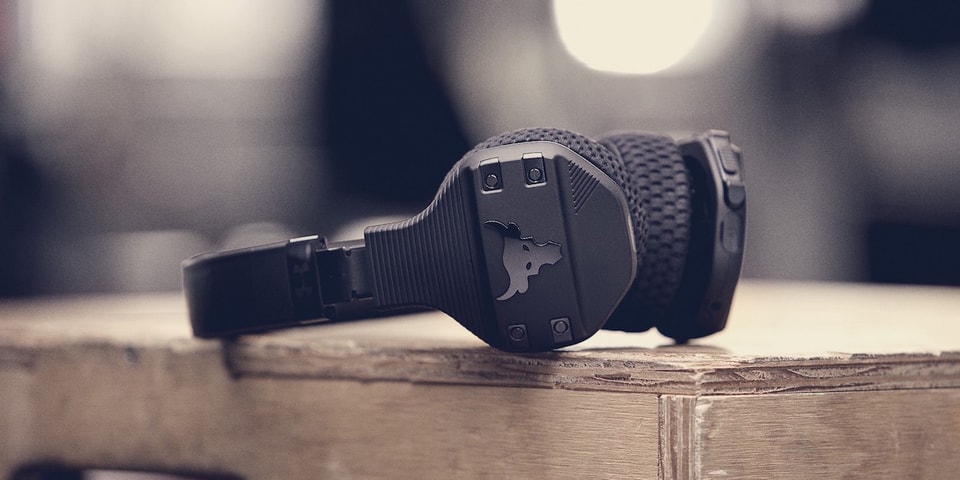 dwayne johnson jbl headphones