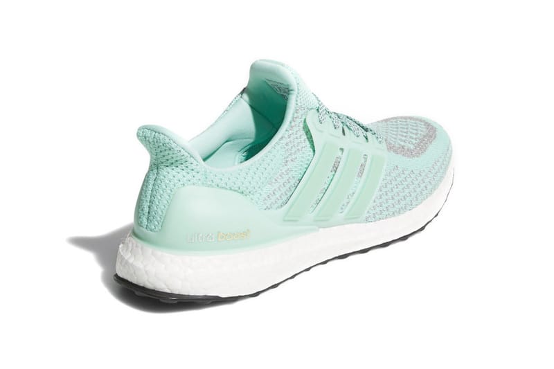 Ultra boost best sale tiffany blue