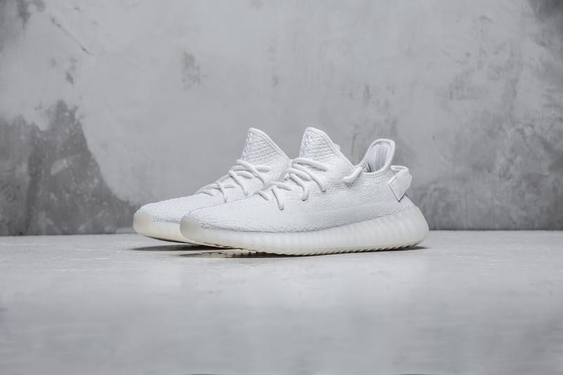 Adidas yeezy 2024 triple white hk