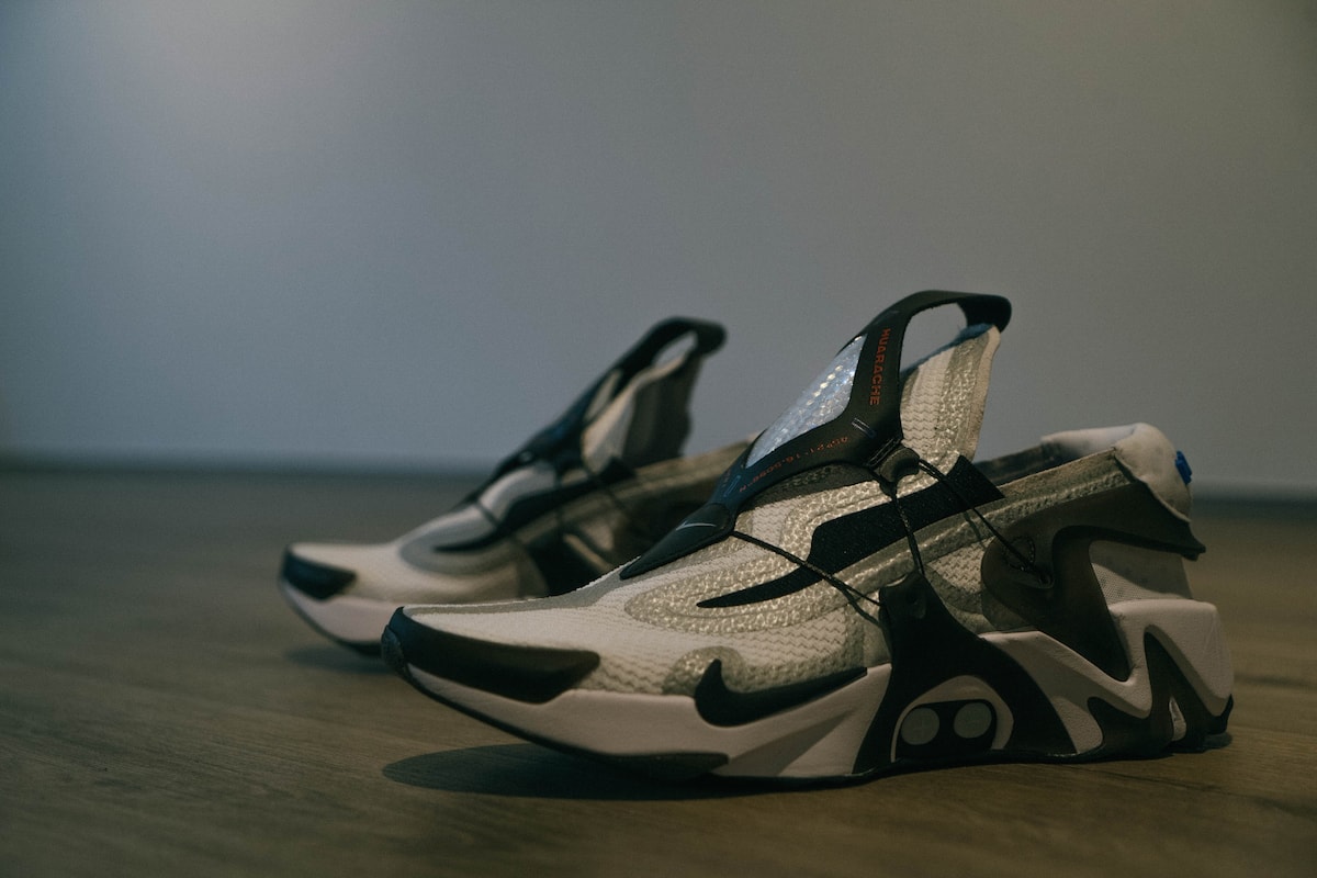 HYPEBEAST 近賞 Nike 新世代智能鞋 Adapt Huarache | Hypebeast