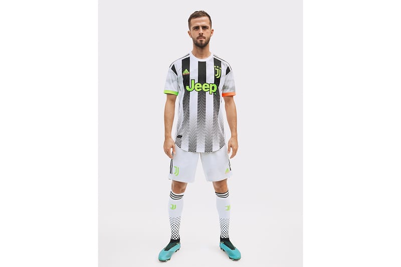 とびきりのおしゃれを 【即完売】Palace × Juventus Uniform | www