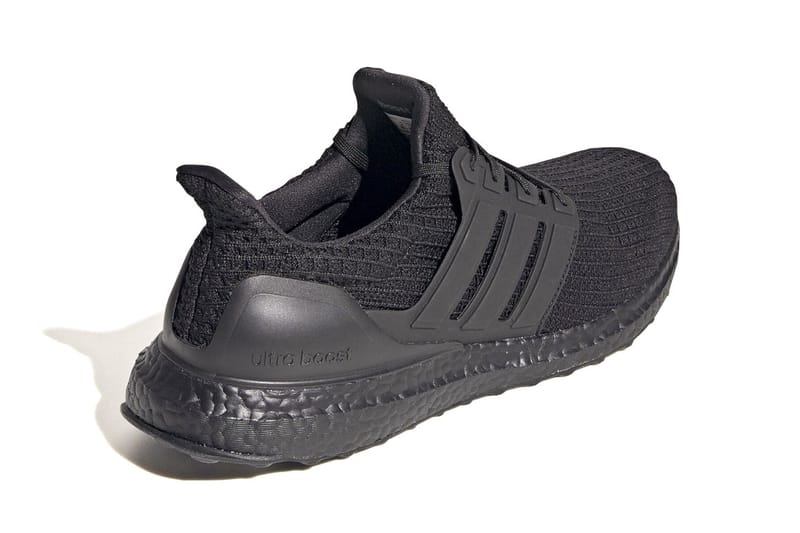 Triple black sale 4. ultra boost