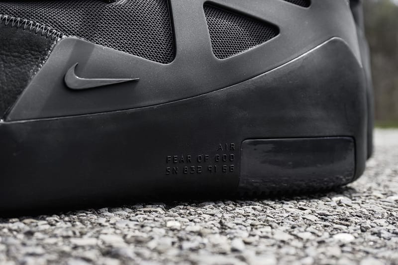 HYPEBEAST 近賞Nike Air Fear of God 1 最新配色「Noir」 | Hypebeast