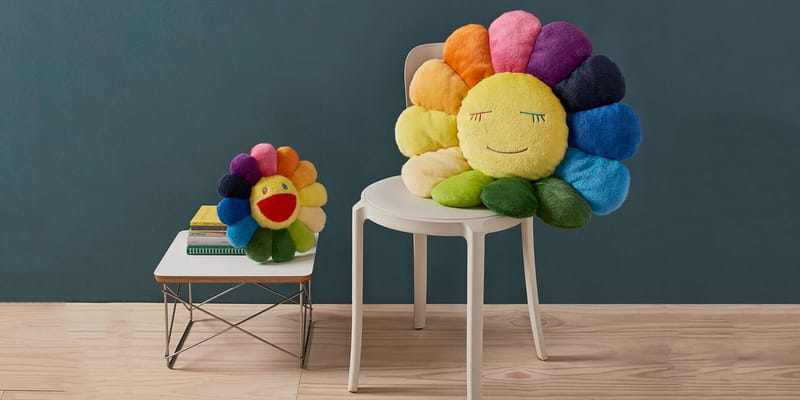 村上隆Kaikai Kiki Flower 毛絨抱枕於MoMA Design Store 重新