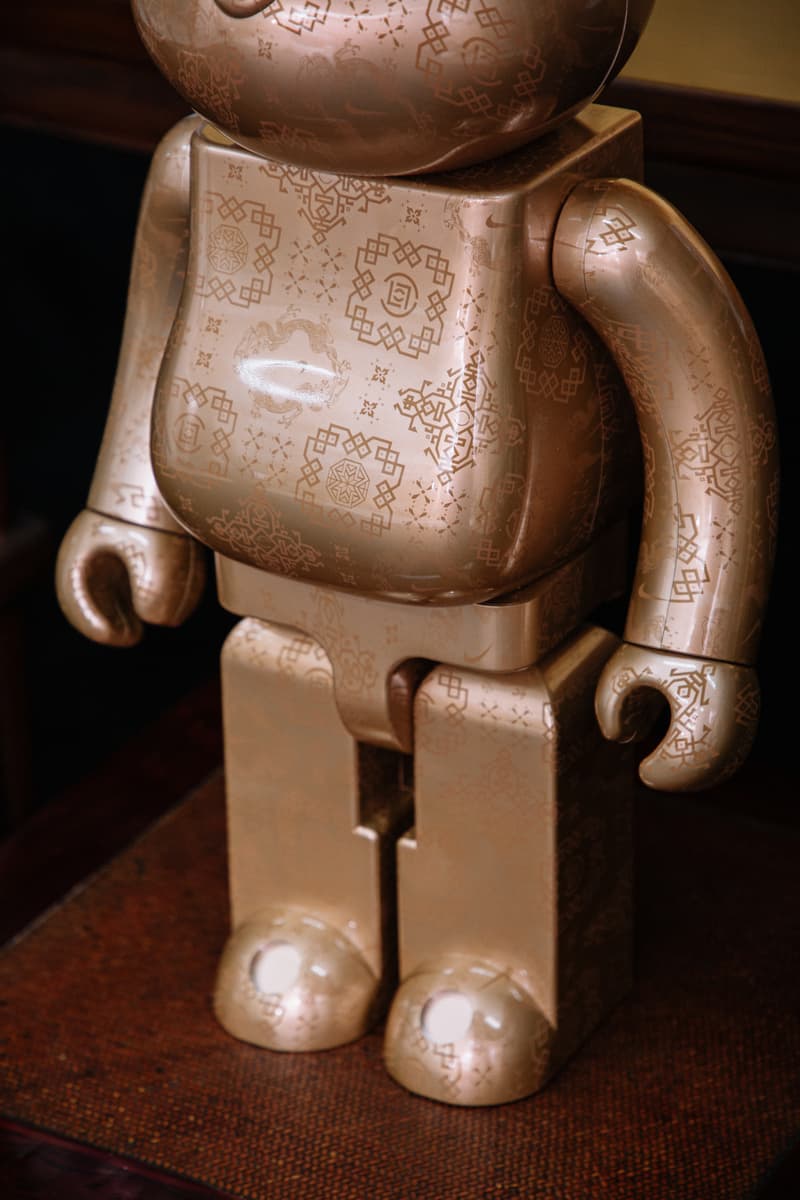 nike x medicom toy