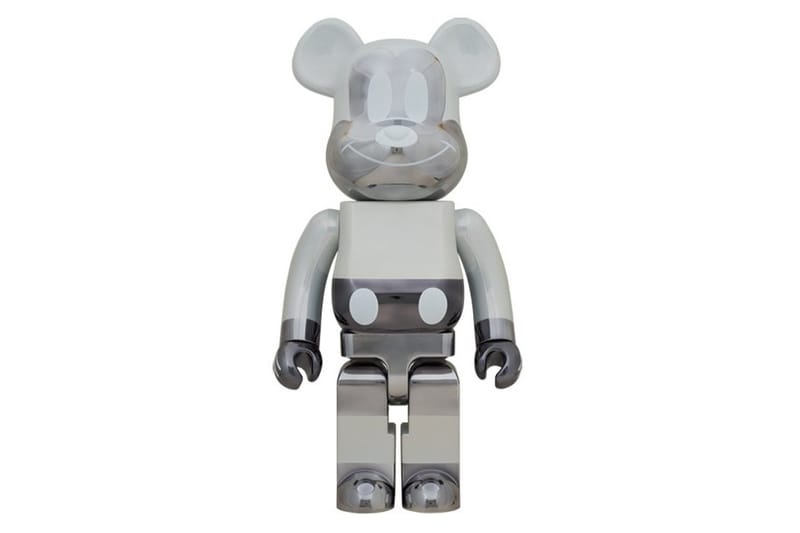 fragment design x Medicom Toy 打造Hello Kitty、Mickey Mouse 最新
