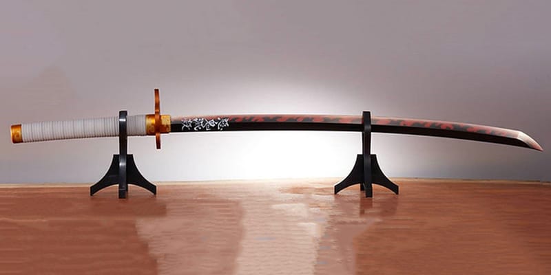 BANDAI 推出全新《鬼滅の刃》「炎柱」煉獄杏壽郎1：1 尺寸「日輪刀 