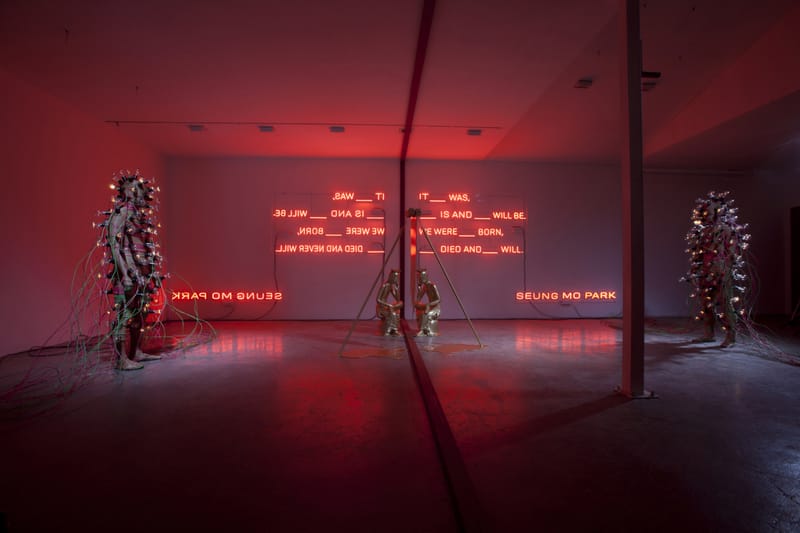 Netflix 人氣影集《The Naked Director 全裸監督》推出限量人偶公仔