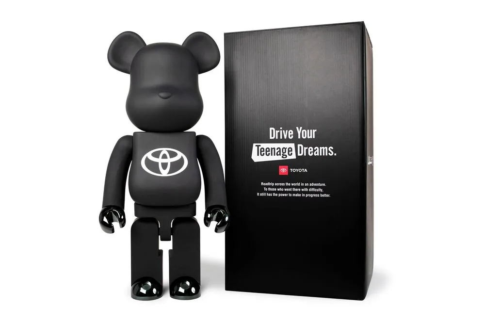 限量版Toyota x Medicom Toy BE@RBRICK 1000% 發售資訊公佈| Hypebeast