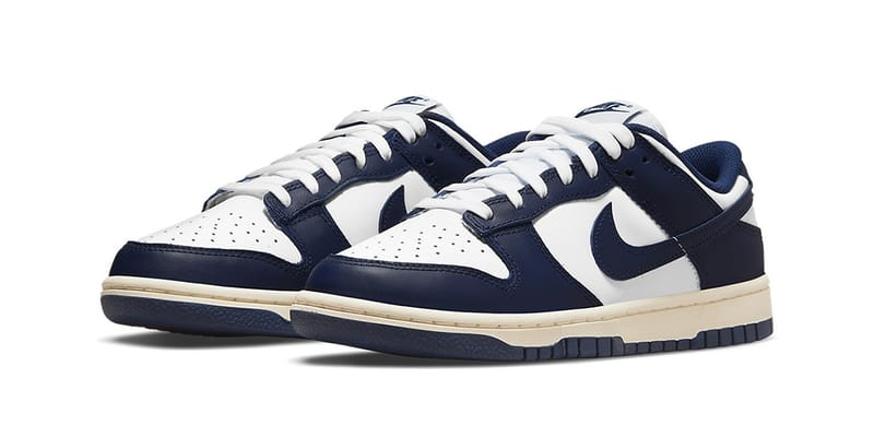 low navy dunks