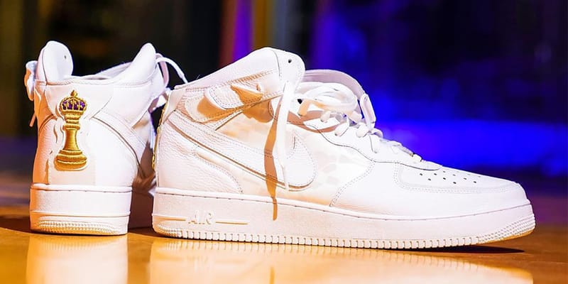 揭示LeBron James 專屬定製鞋款Nike Air Force 1 Mid「King of LA 