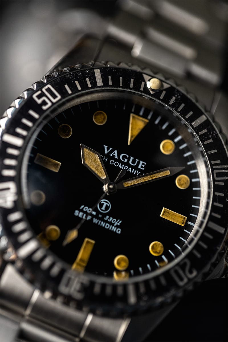 日本腕錶品牌Vague Watch Co. 攜手HOAX 復刻70 年代英軍潛水錶款