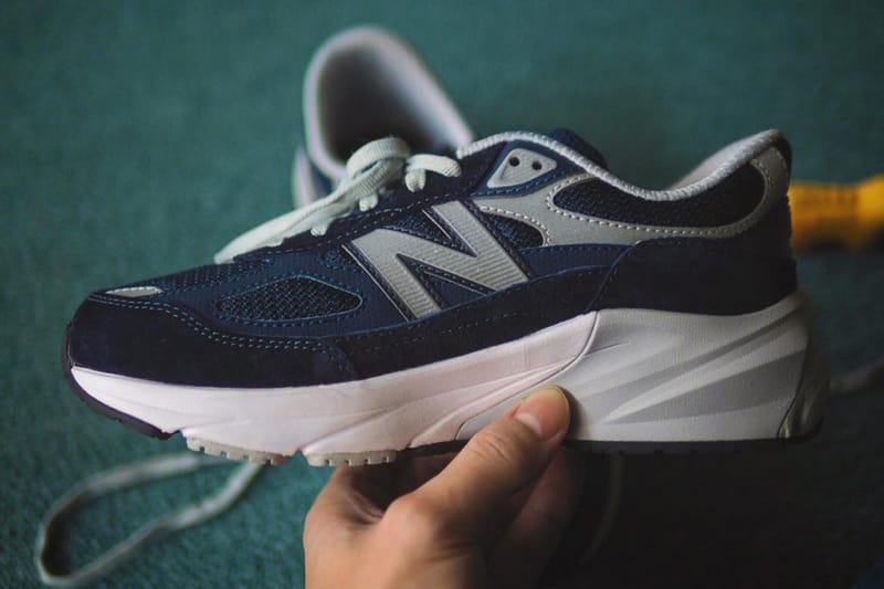 New Balance 990v6 最新旗艦鞋款「Navy」配色率先曝光| Hypebeast