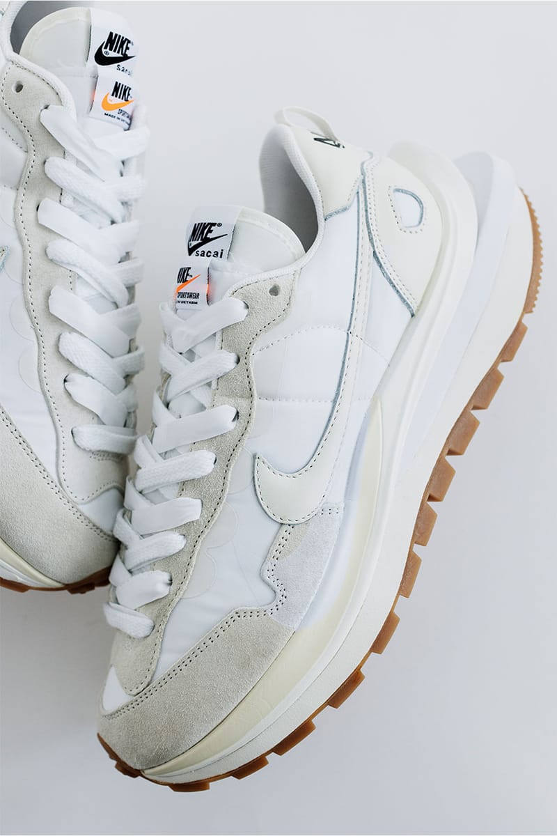 sacai x Nike Vaporwaffle 聯乘鞋款「Black/Gum」、「White/Sail」發售