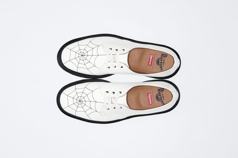 Supreme x Dr. Martens 2022 春季聯乘系列鞋款發佈| Hypebeast