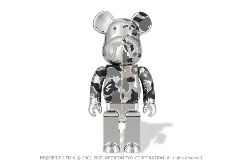 Medicom Toy 攜手A BATHING APE®︎ 打造金銀兩色BE@RBRICK 公仔| Hypebeast